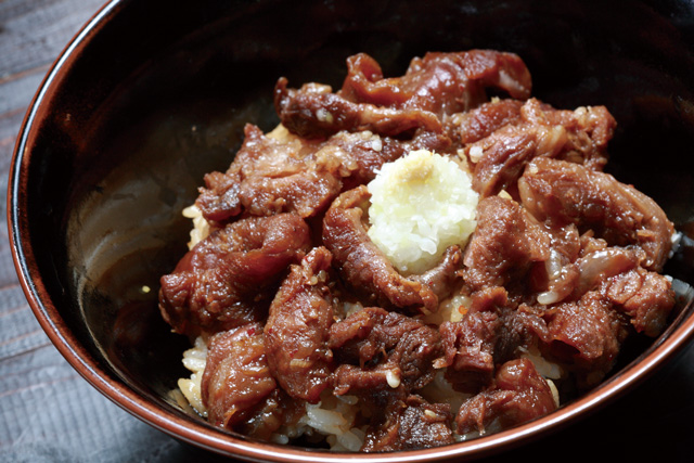 まかないスジ牛丼.jpg